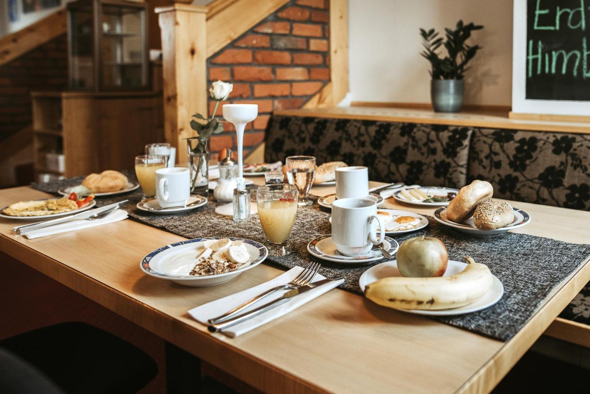 Restaurant Gaestehaus Feldkirchen Feldkirchen bei Graz Екстериор снимка