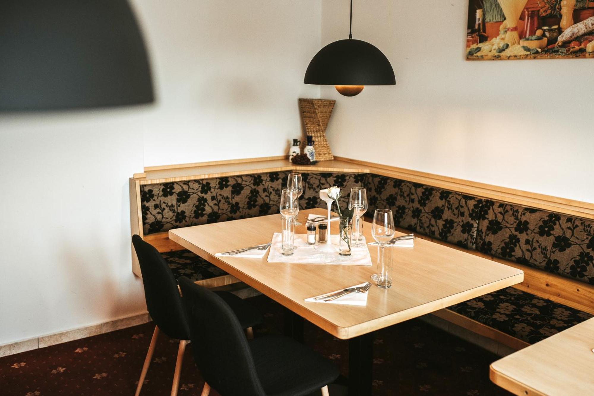 Restaurant Gaestehaus Feldkirchen Feldkirchen bei Graz Екстериор снимка